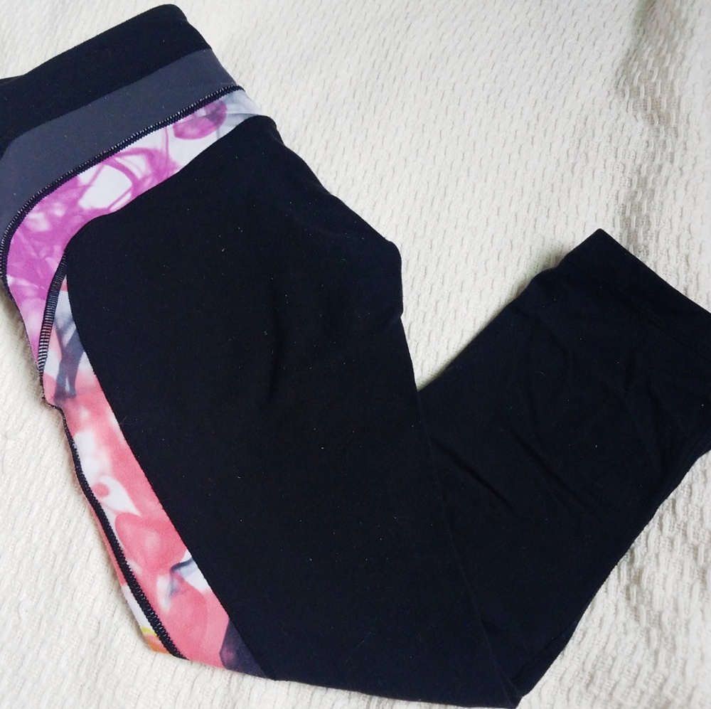 Lululemon Watercolor Crop Leggings